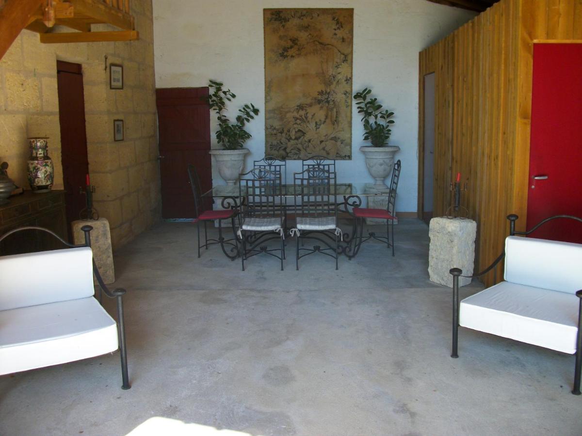 Domaine De Monein Bed and Breakfast Saint-André-de-Cubzac Exteriör bild