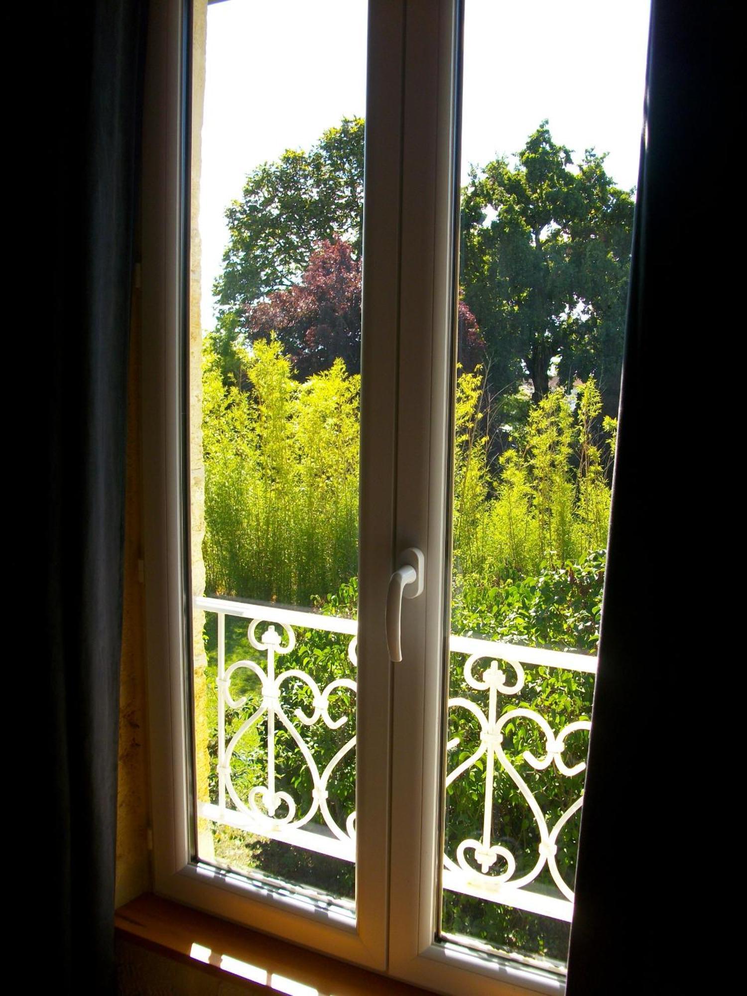 Domaine De Monein Bed and Breakfast Saint-André-de-Cubzac Exteriör bild