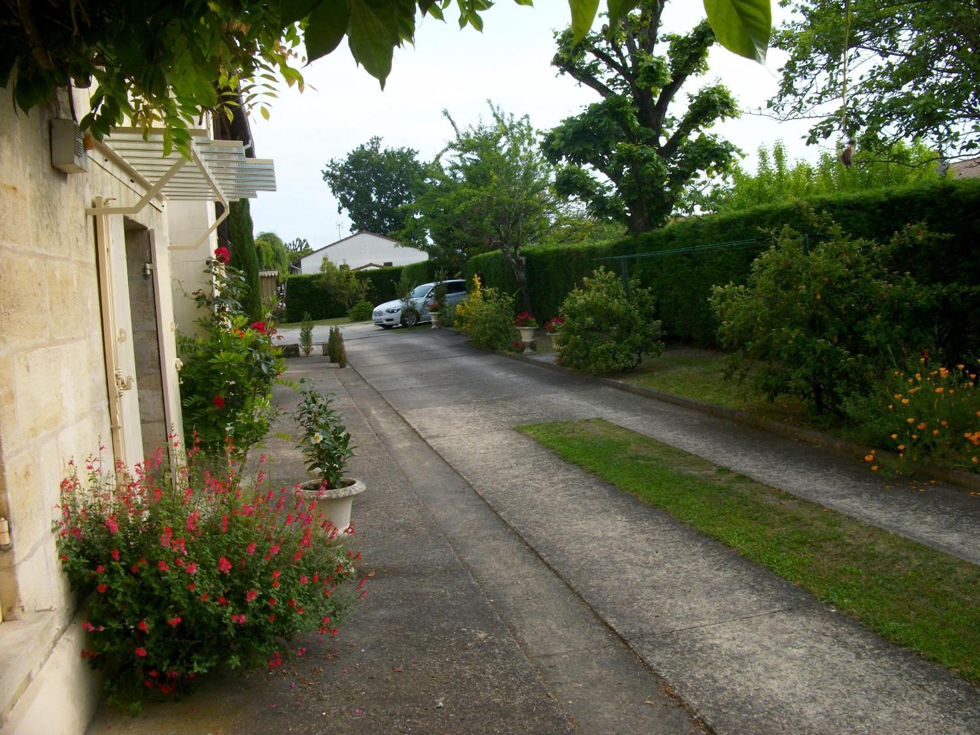 Domaine De Monein Bed and Breakfast Saint-André-de-Cubzac Exteriör bild