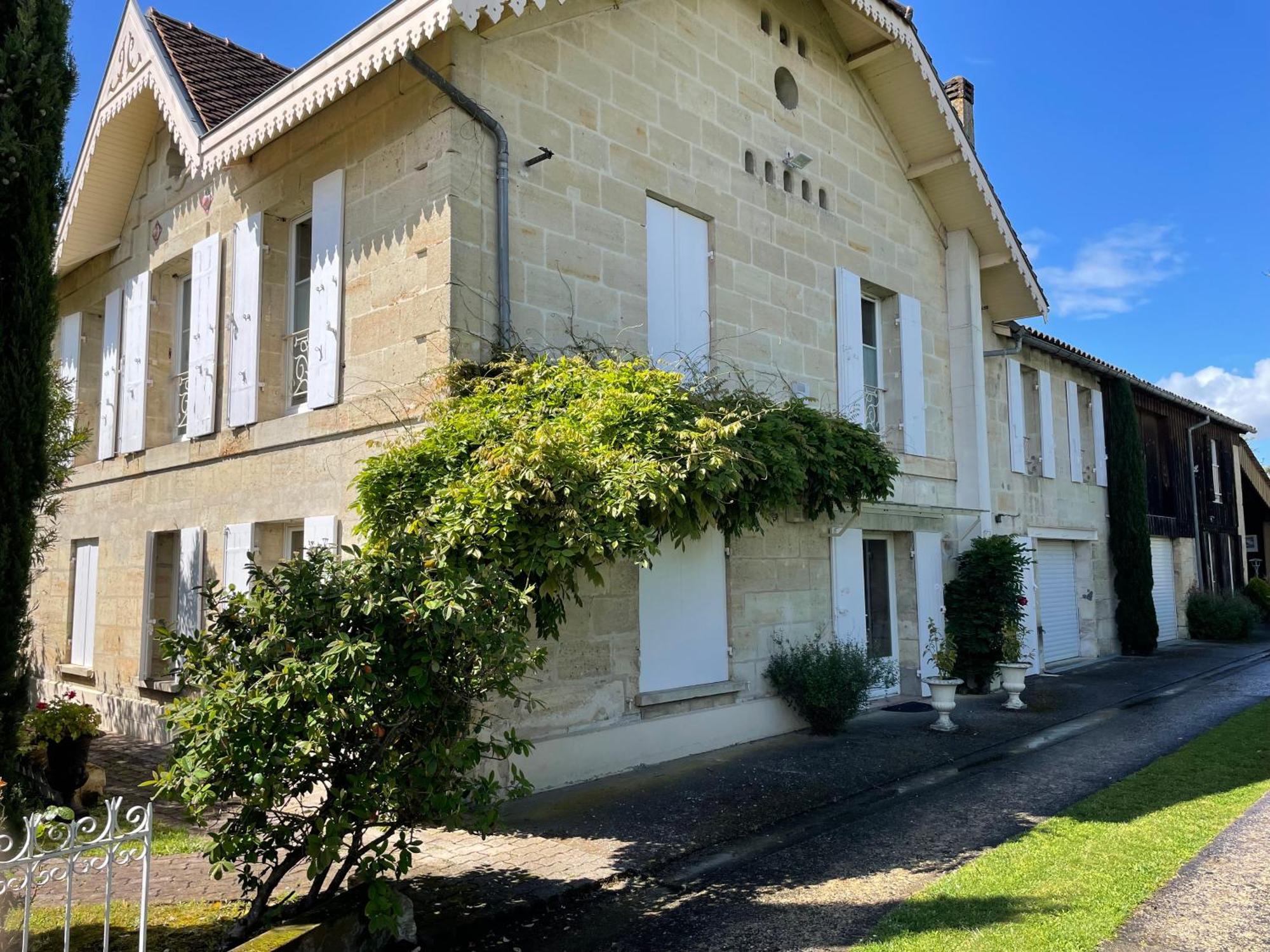 Domaine De Monein Bed and Breakfast Saint-André-de-Cubzac Exteriör bild
